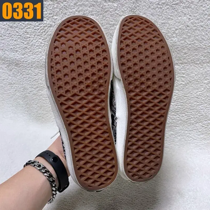 thumbnail-6